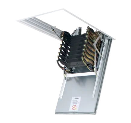 Чердачная лестница металлическая Fakro LSF, 60х90х300 см фото - 1