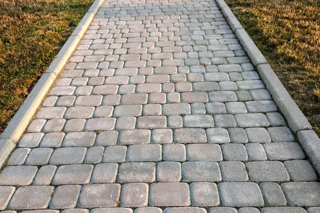Тротуарная бетонная плитка